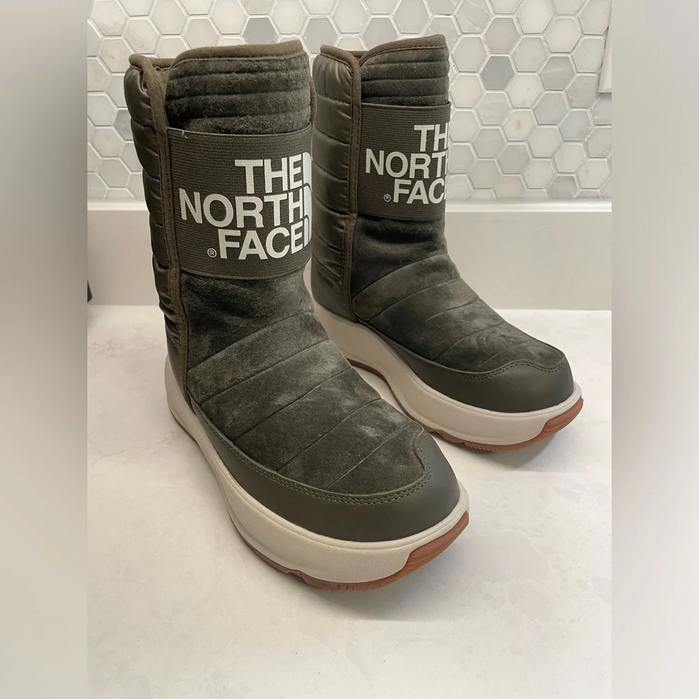 The North Face Green Winter Boots Women’s size 6.5‎